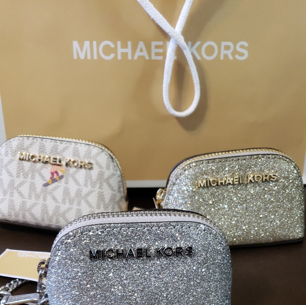 Sold out Michael Kors Coin pouch